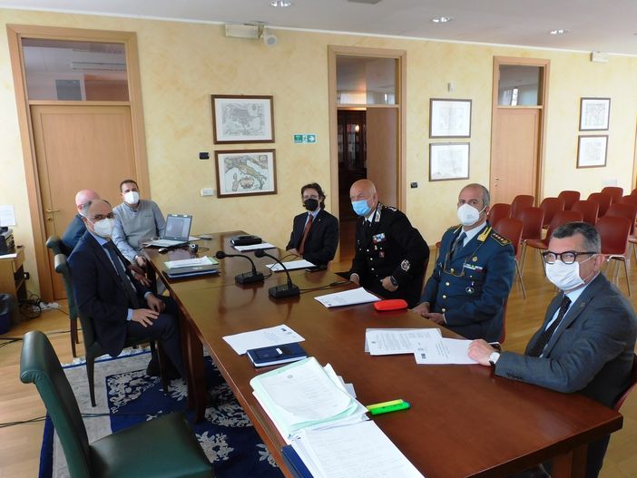 Sicurezza anticrimine nel settore bancario, siglato in prefettura un nuovo protocollo d’intesa con Abi