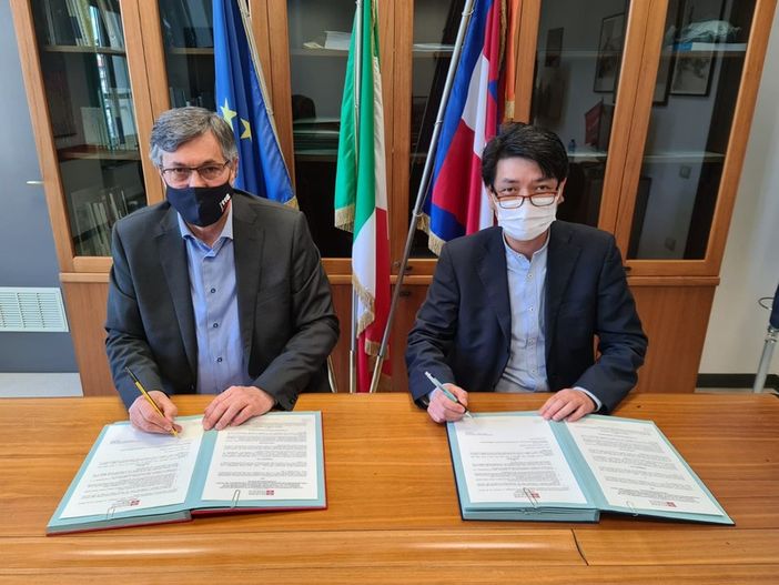 Covid, nuovo protocollo d'intesa tra Regione e comunità cinese