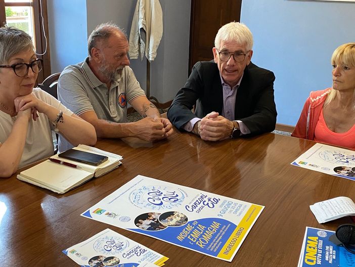 Il Coro Blu in concerto ad Omegna per un evento benefico dell'Associazione Parkinsoniani del Vco Il Coro Blu in concerto ad Omegna per un evento benefico dell'Associazione Parkinsoniani del Vco