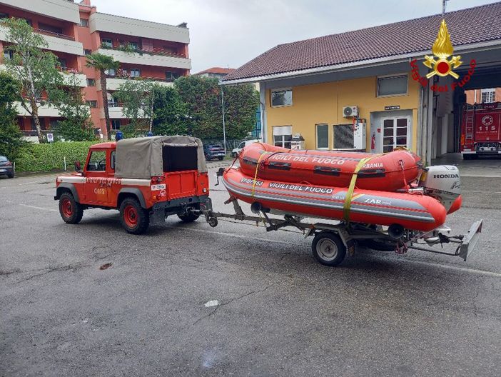 Vigili del fuoco, dal Vco in Emilia per prestare soccorso alla popolazione alluvionata Vigili del fuoco, dal Vco in Emilia per prestare soccorso alla popolazione alluvionata