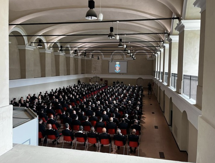 Il generale Di Stasio ha incontrato i 344 comandanti delle stazioni dei carabinieri di Piemonte e Valle d'Aosta Il generale Di Stasio ha incontrato i 344 comandanti delle stazioni dei carabinieri di Piemonte e Valle d'Aosta