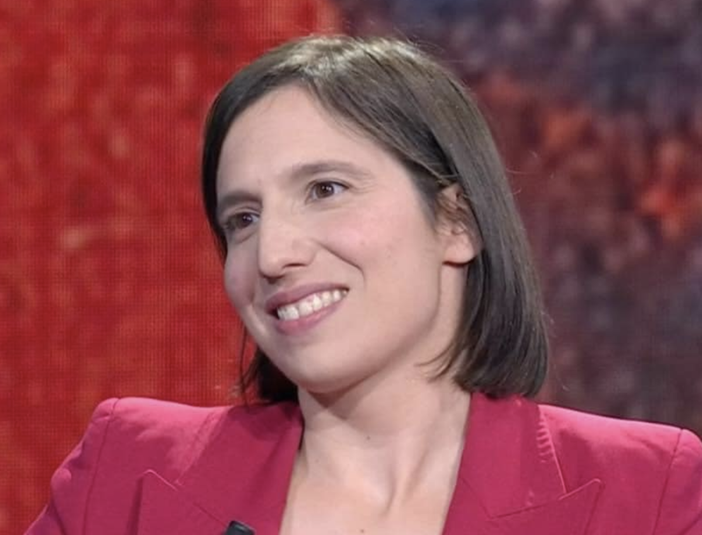 La segretaria del Pd Elly Schlein alla festa della Lucciola