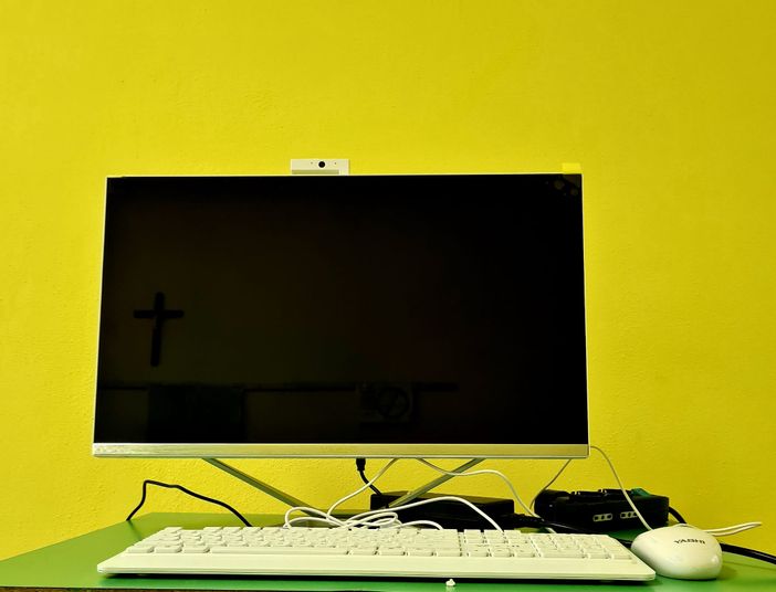 Donati alle scuole di Vanzone e Ceppo Morelli pc e notebook Donati alle scuole di Vanzone e Ceppo Morelli pc e notebook