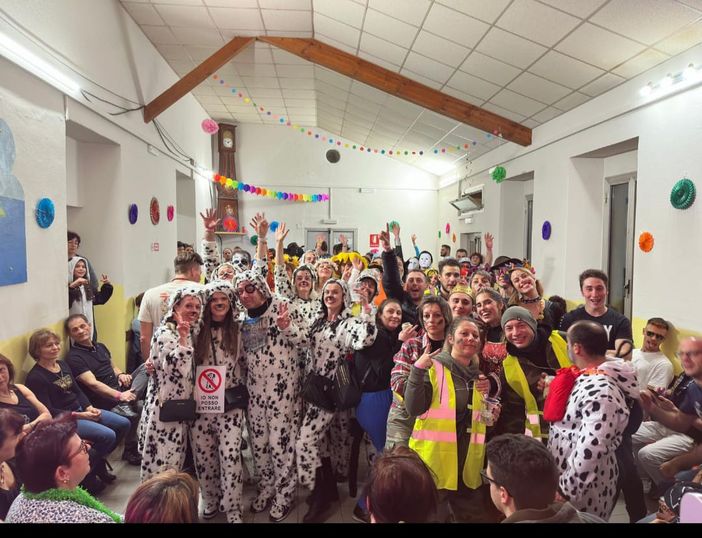 Finero accenda la festa del Carnevale in Valle Vigezzo Finero accenda la festa del Carnevale in Valle Vigezzo