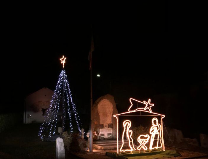 Rumianca illuminata per le feste di Natale