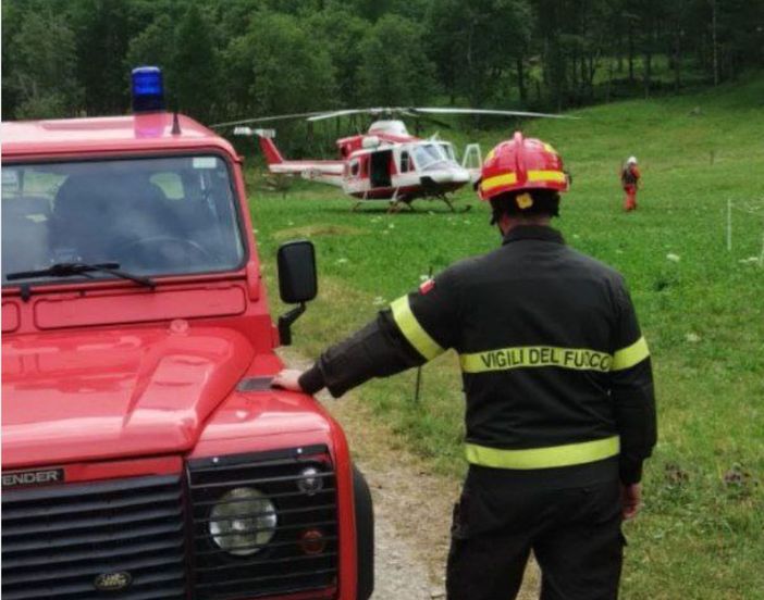 Escursionisti in difficoltà sul sentiero per l'Alpe Devero soccorsi dai vigili del fuoco