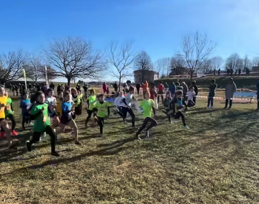 Gli atleti della Caddese brillano al Cross della Pace di Pinerolo Gli atleti della Caddese brillano al Cross della Pace di Pinerolo