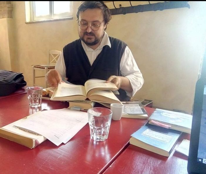 &quot;Il Conviviale&quot;: un viaggio tra storie e tradizioni enogastronomiche natalizie