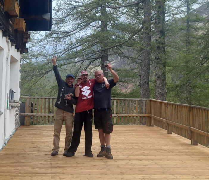 Al Belvedere rifatta la terrazza panoramica sulla Est del Rosa Al Belvedere rifatta la terrazza panoramica sulla Est del Rosa