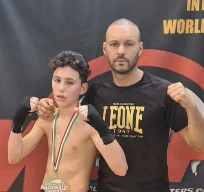 Elia Cosentino campione italiano di K1 per la terza volta consecutiva VIDEO Elia Cosentino campione italiano di K1 per la terza volta consecutiva VIDEO