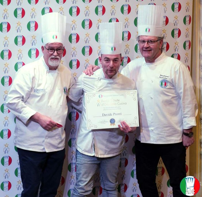 Lo chef Davide Pronti premiato con le 5 Stelle d’oro della Cucina