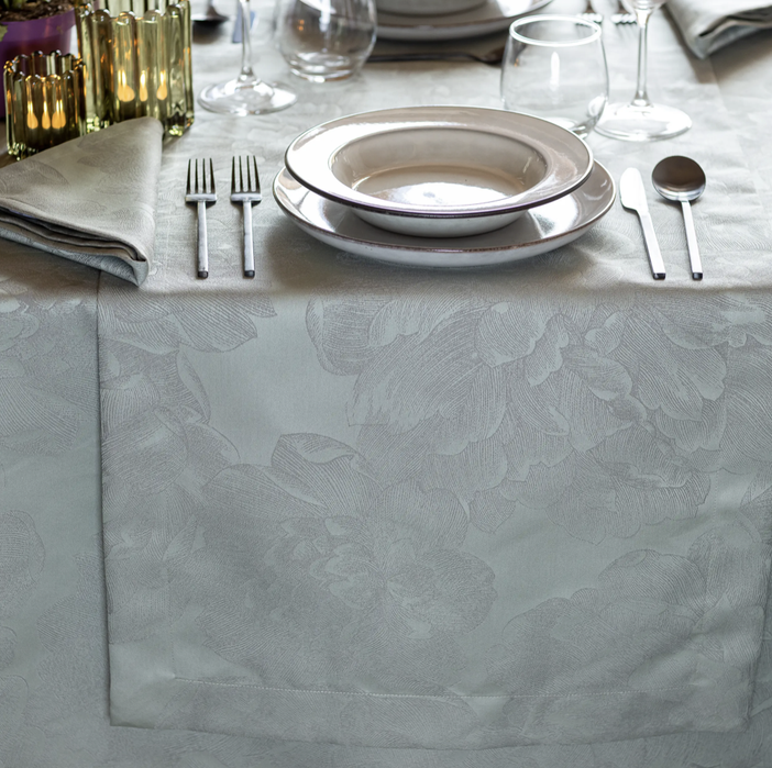 Cos'è il runner da tavolo e come sceglierlo nella maniera corretta