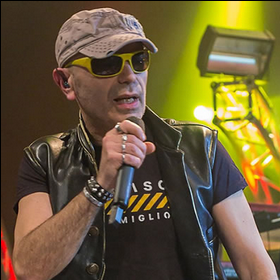 Il mondo della musica piange la scomparsa di Claudio Gervasoni, voce delle Deviazioni Spappolate Il mondo della musica piange la scomparsa di Claudio Gervasoni, voce delle Deviazioni Spappolate