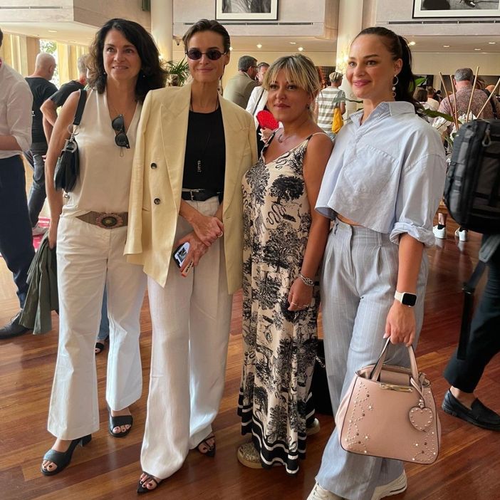 L'attrice e regista Kasia Smutniak con l'assessore Marina Chiarelli