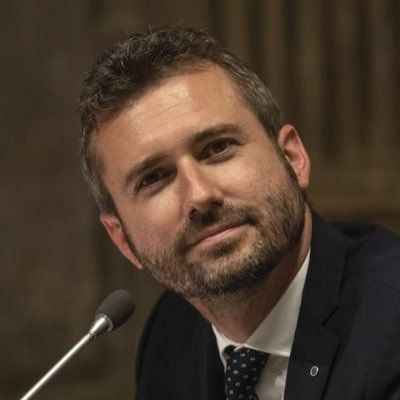 “La ricerca del limite. Ragione e Libertà”: la rassegna prosegue con un incontro sulle nuove tecnologie “La ricerca del limite. Ragione e Libertà”: la rassegna prosegue con un incontro sulle nuove tecnologie