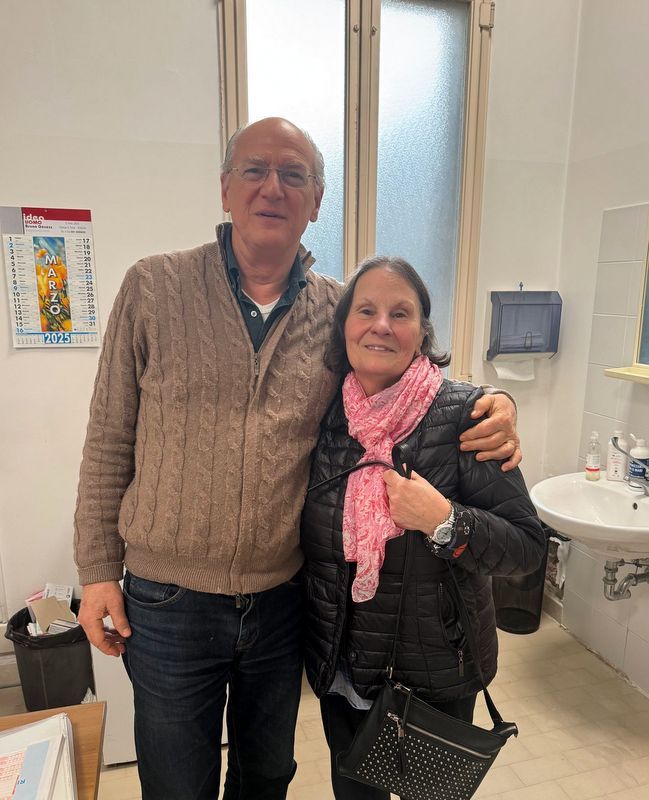 Carla Gervasoni con Stefano. il figlio della coppia conosciuta 59 anni fa a Venezia