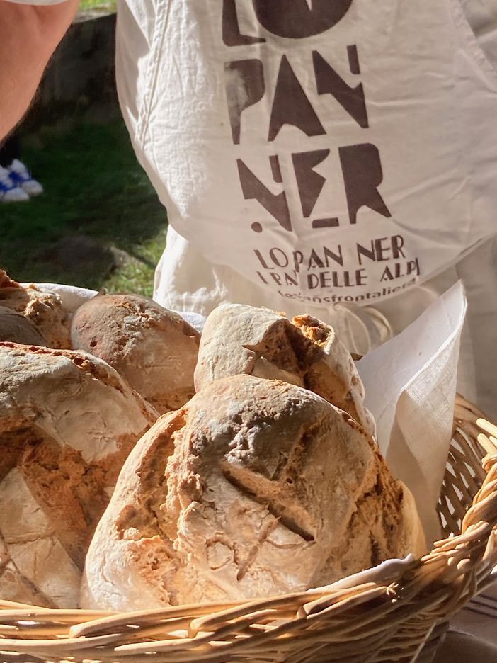 “Lo Pan Ner” compie 10 anni: un mese di forni accesi tra Ossola e Verbano