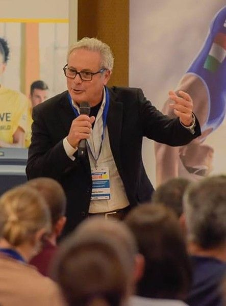 Covid, intervista al professor Sestili: “Fondamentale agire subito, senza aspettare l’evoluzione dei sintomi”