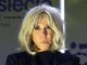 Fake news sul sesso di Brigitte Macron, 10 condannati per cyberbullismo Fake news sul sesso di Brigitte Macron, 10 condannati per cyberbullismo