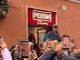 Fulminacci, il live a sorpresa a Roma per i fans? No per una birra Fulminacci, il live a sorpresa a Roma per i fans? No per una birra