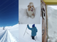Il cielo torna blu al rifugio, ma c'è un muro di neve da spalare   FOTO e VIDEO