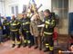 Giulio Contardi (secondo da destra) tra i colleghi vigili del fuoco Giulio Contardi (secondo da destra) tra i colleghi vigili del fuoco
