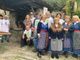 Un gruppo di volontari e amici di Tappia che hanno organizzato l’accoglienza e sfornato pane per i visitatori della frazione
