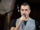 Dal Cantante della Solidarietà 10 carrozzine per i bambini malati di tumore