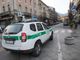 Parcheggia in uno stallo per disabili: multa da 330 euro, rimozione dell'auto e decurtazione di 2 punti sulla patente