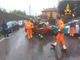 Frontale tra due auto in via Piave, due persone ferite