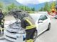 Principio di incendio su un'auto sulla superstrada a Villa