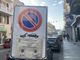 Un comitato 'anonimo' raccoglie 41 firme contro la chiusura di via Binda