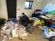A caccia con trappole illegali e fucili clandestini