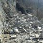 La frana caduta sulla statale 337  il primo aprile 2018. Causò la morte di due turisti ticinesi