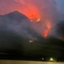 Le fiamme si avvicinano alle case a Pallanzeno: Canadair ed elicottero in azione. Migliora la situazione a Cimamulera Le fiamme si avvicinano alle case a Pallanzeno: Canadair ed elicottero in azione. Migliora la situazione a Cimamulera