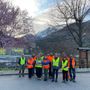 Una montagna di rifiuti abbondonati dagli incivili a Re, intervengono i volontari FOTO