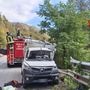 Mezzo di Conser Vco va sbattere sulla statale 337 della Valle VIgezzo. Conducente estratto dalle lamiere dai Vigili del fuoco