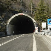 Nuova chiusura per la galleria Montecrevola: senso unico in direzione sud