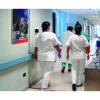 “Gli infermieri disertano i concorsi per le proposte poco dignitose, ma in Svizzera sembra un altro mondo&quot;