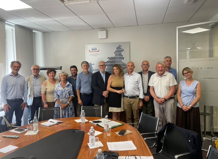 Insediato il direttivo del Cluster Legno Piemonte: Roberto Colombero eletto presidente Insediato il direttivo del Cluster Legno Piemonte: Roberto Colombero eletto presidente
