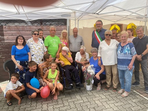 Festa a Cardezza per i 100 anni di Lidia Pinauda