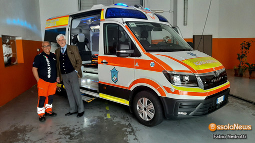 Una nuova ambulanza per i Volontari di Villa  FOTO E VIDEO