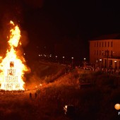 Festa di San Bartolomeo, annullati falò e fuochi d'artificio Festa di San Bartolomeo, annullati falò e fuochi d'artificio