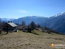 Allo Yolki Palki un incontro con gli Amici dei sentieri della Valle Bognanco