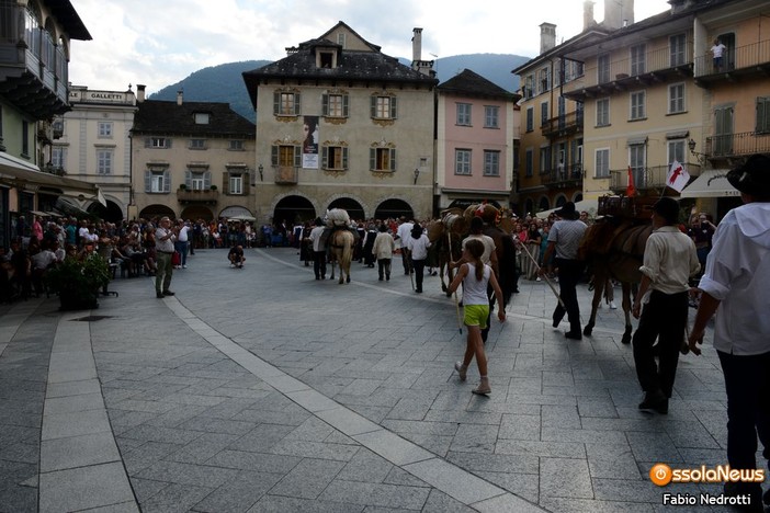 In piazza Mercato l'arrivo della tradizionale Sbrinz Route