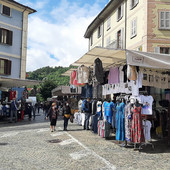 Il mercato del sabato a Domodossola Il mercato del sabato a Domodossola
