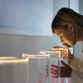 “Profumo su misura”: a Santa Maria Maggiore un laboratorio per creare la propria fragranza