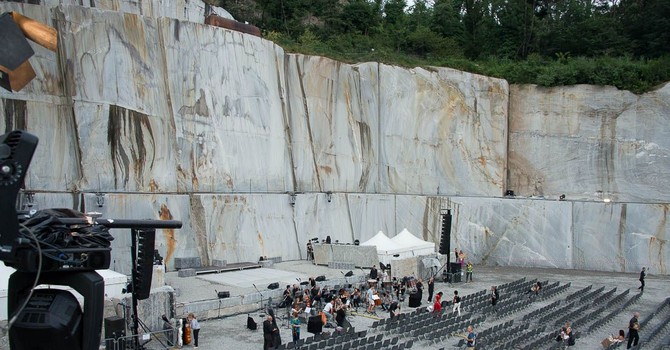 Pontemaglio e Oira chiedono il rispetto del territorio: appello per limitare rumori e luci durante gli eventi a Tones Teatro Natura