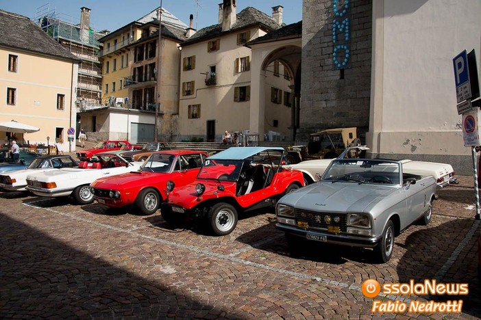 Esposizione di vetture d'epoca a Craveggia