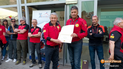 Il Soccorso Alpino ha 'salutato' il pensionamento di Felice Darioli